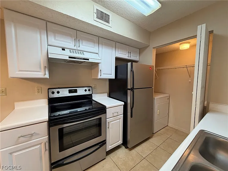12561 Equestrian Cir #804 — Photo 15