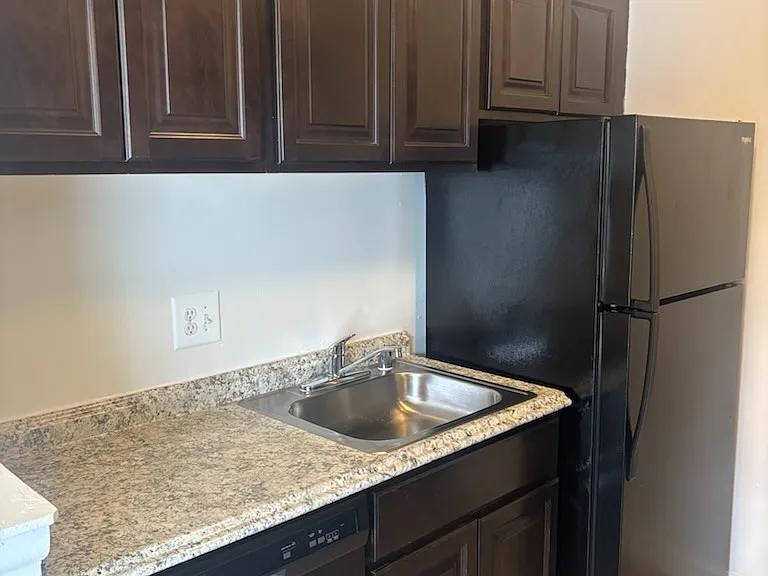 6103 Turnabout Ln #5 — Photo 1