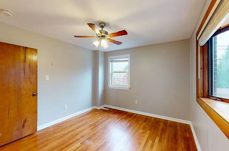 813 Hilltop Ter SE — Photo 11
