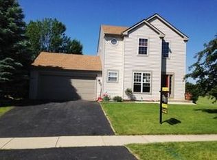 615 Anderson Dr, Lake In The Hills, IL 60156