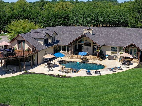 6th image of 2622 Poplar Knoll Dr