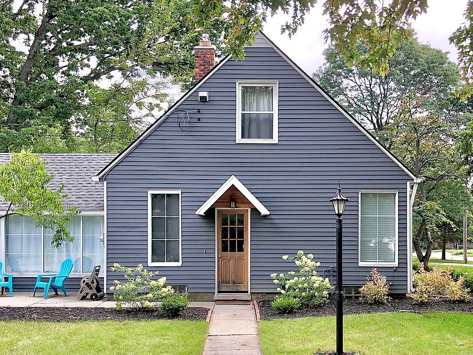 2nd image of 4094 Catalpa Dr