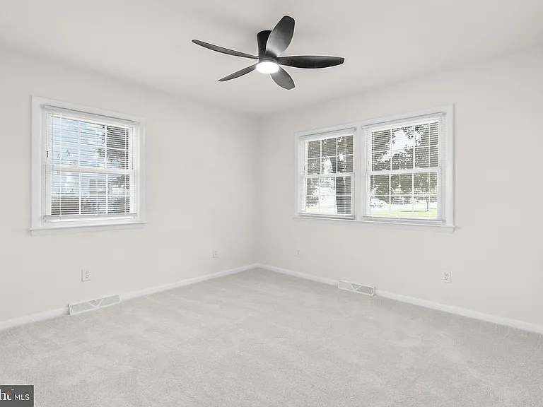 333 Santa Maria Ave — Photo 9