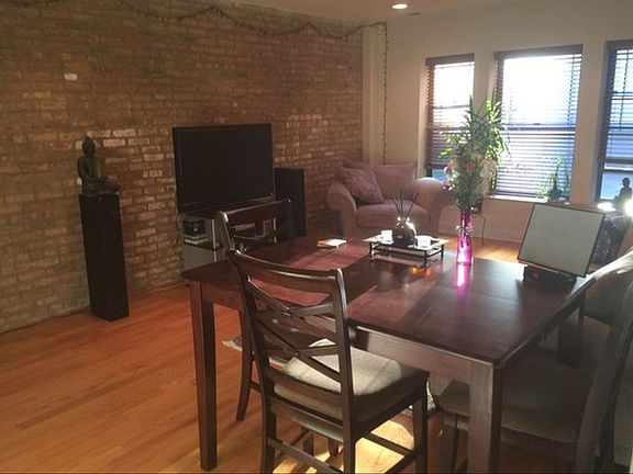 3rd image of 7461 N Seeley Ave #1
