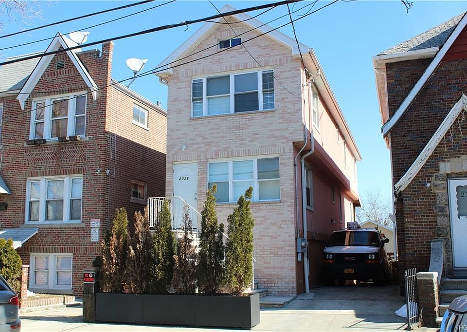 1st image of 2726 Yates Ave