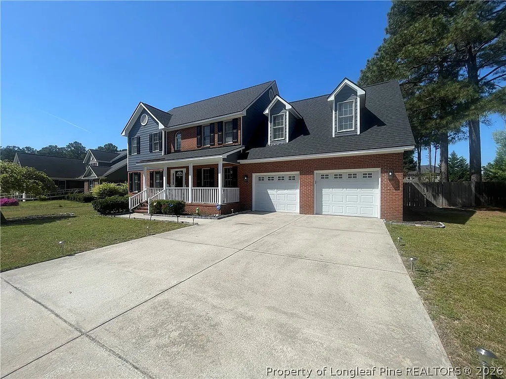 4 bed, 2.5 bath, 2654 sqft, $2,250 — Photo 4