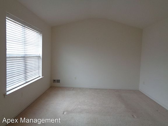 5th image of 2190 Gillian Ln #C-2-2190e