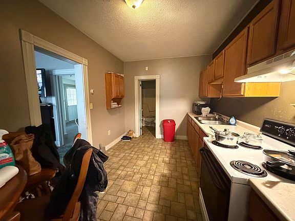 4th image of 41 Burnham Avenue