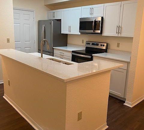 2nd image of 11561 Villa Grand APT 724