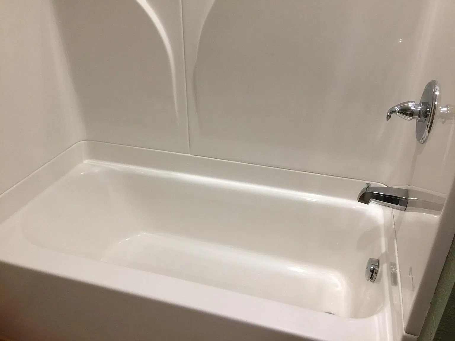 Studio, 400 sqft, $1,025 — Photo 4