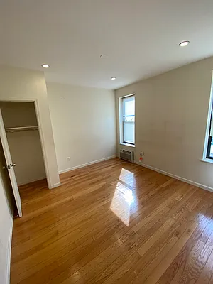 Rented by Level Group | media 10