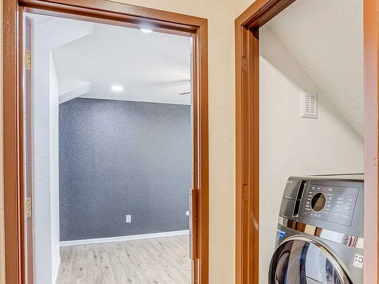 307 S Seneca St #101 — Photo 18