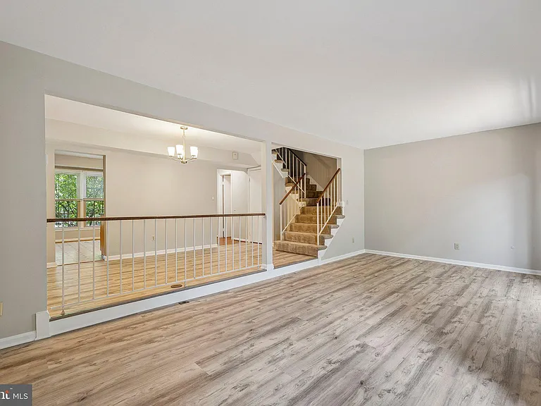 2917 Village Spring Ln — Photo 13