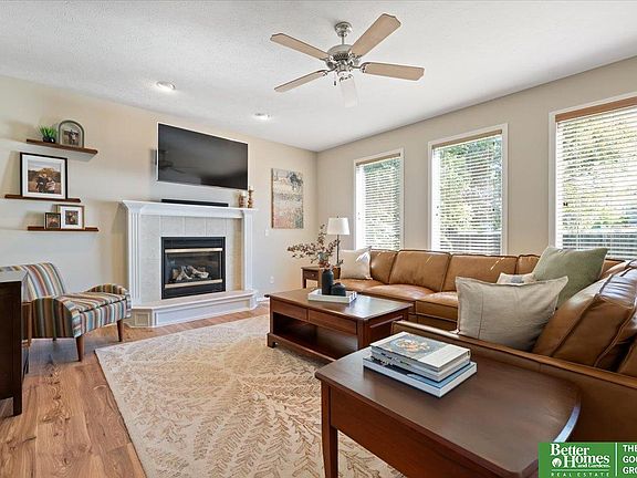 5th image of 3921 S 192nd Ave
