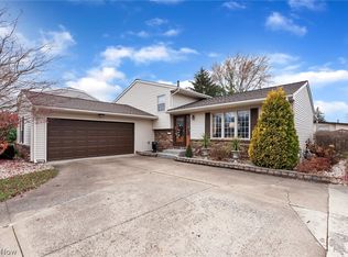 317 Linden Way Dr, Sandusky, OH