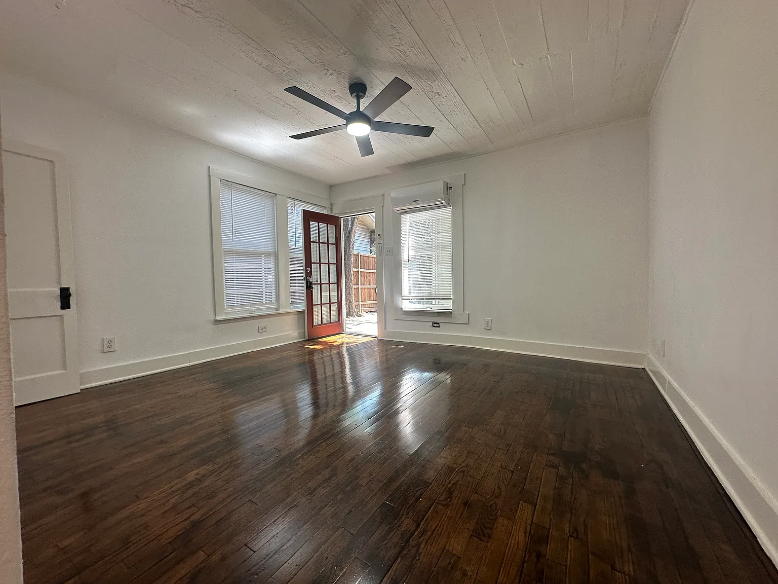 1 bed, 334 sqft, $1,095 — Photo 4
