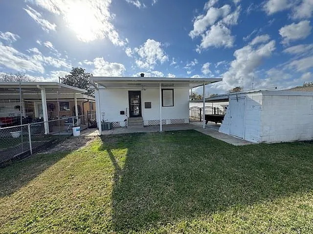 519 Farrington Dr — Photo 13