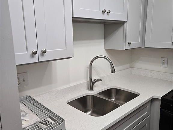 3rd image of 2479 Peachtree Rd NE APT 902
