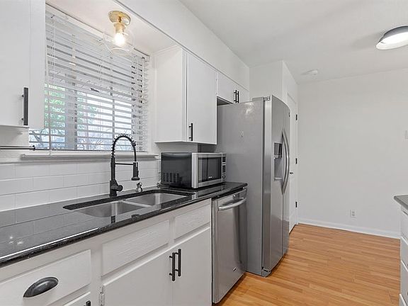 5th image of 2407 Southland Dr