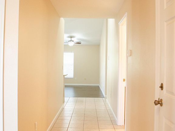 5th image of 27 Eton Ln #A
