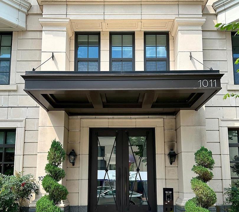 1st image of 1011 M St NW Unit 208