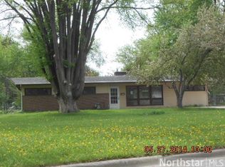 6633 Sumter Ave N, Brooklyn Park, MN 55428
