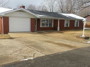1414 Benton St, Mountain Home, AR 72653