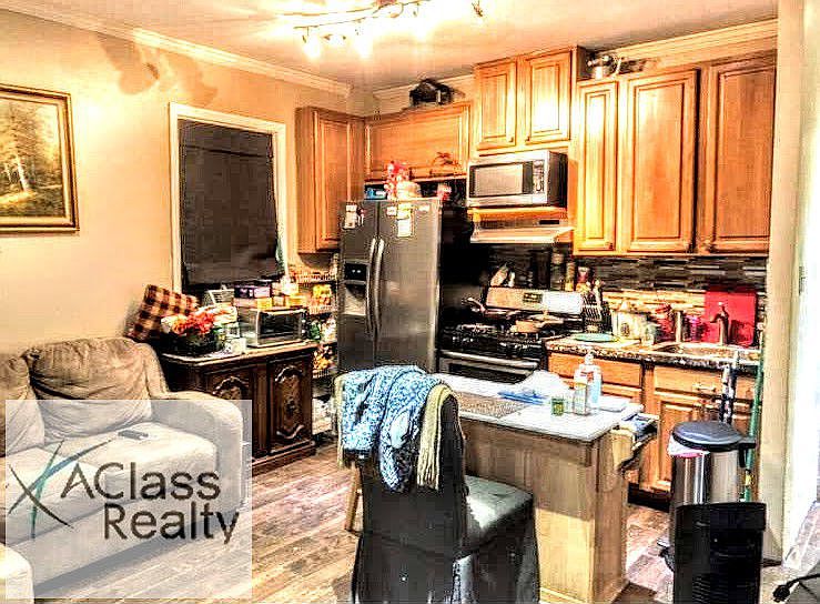 1st image of 2326 28th St APT 2A