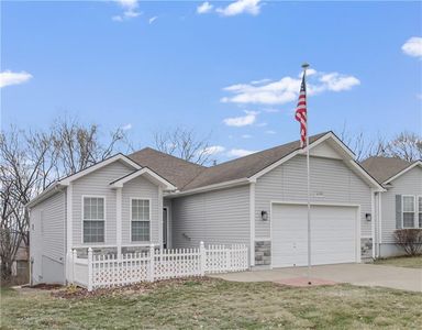 1600 NW Primrose, Blue Springs, MO, 64015