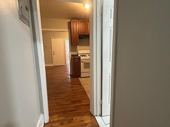 2nd image of 384 Bradford St #1L