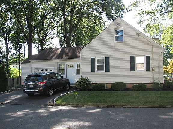 side driveway and entrance