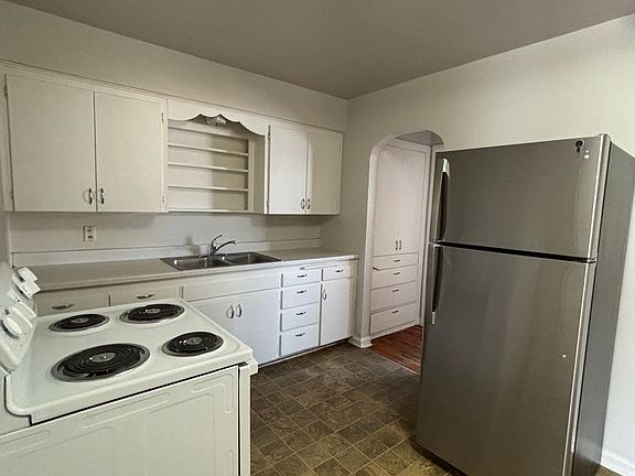 4th image of 335 W Buell St #Ceed0ac9d