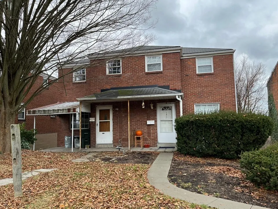 1615 Parkline Dr