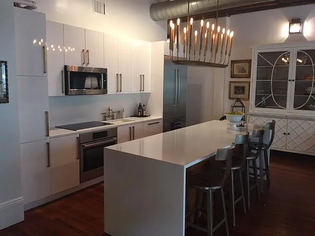 528 Baronne St #202 — Photo 3