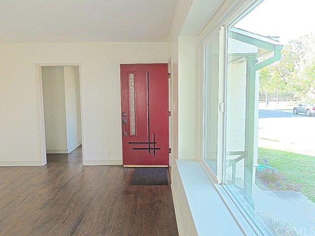 2nd image of 4849 Oliva Ave