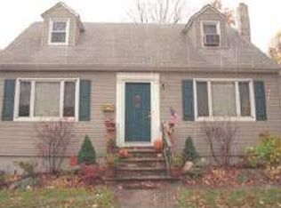 9 Woodmere Rd, West Caldwell, NJ 07006