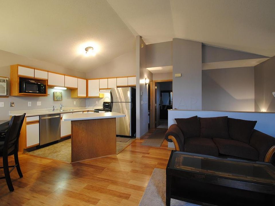2nd image of 1851 58th Ave S