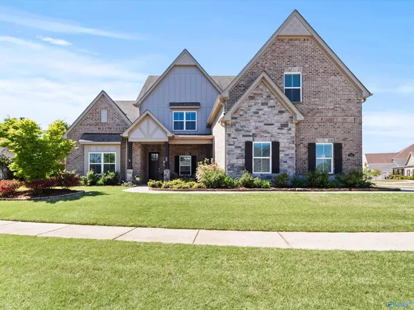 105 Willow Lake Cir, Huntsville, AL 35824