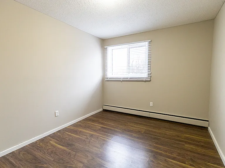 50 Haddon Rd SW — Photo 21