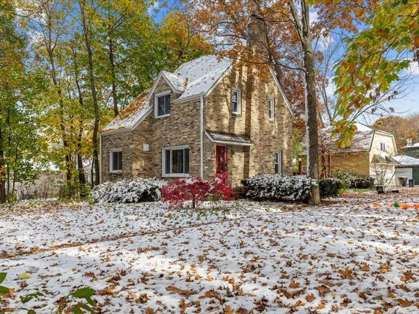 4156 North 97th STREET, Wauwatosa, WI 53222