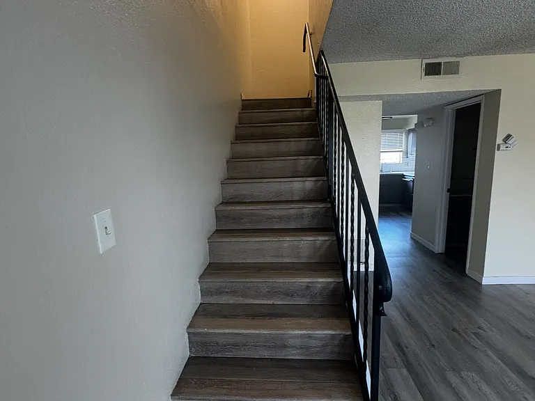 5431 Kermit Ln #14 — Photo 10