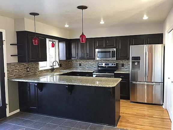 3rd image of 1673 Apache Dr