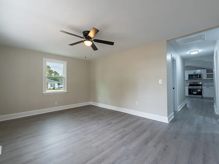 1001 S Layton Ave — Photo 6