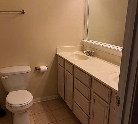 4th image of 1386 Bluff Ave #1