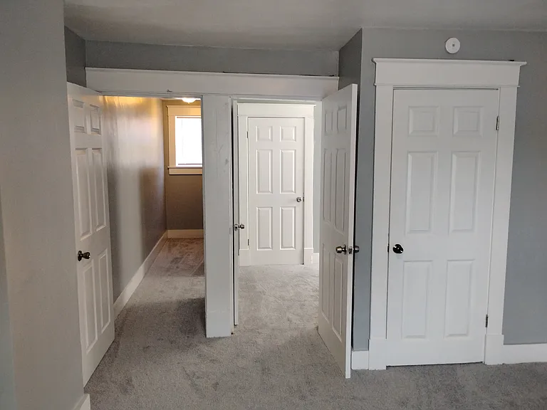 32 Adler St — Photo 14