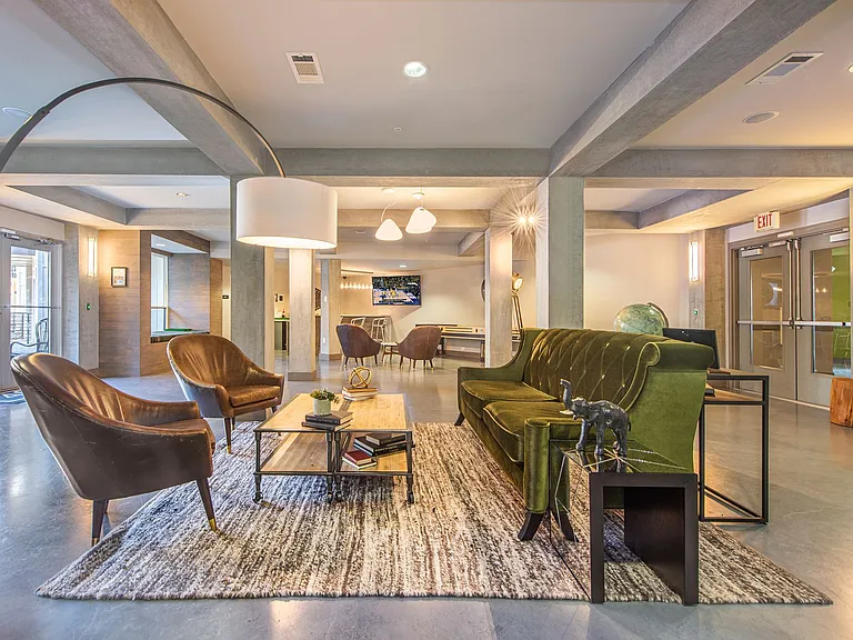 400 Rhett — Photo 29