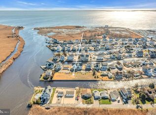 37 Capstan Rd, Waretown, NJ 08758