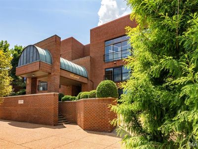 4570 Laclede Ave APT 103, Saint Louis, MO, 63108