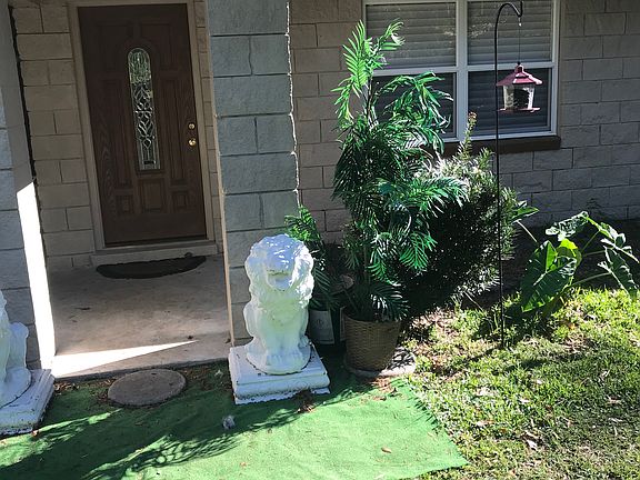 3rd image of 1851 NE 36th Pl