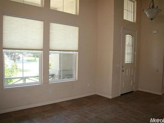 4th image of 2639 Ponderosa Dr